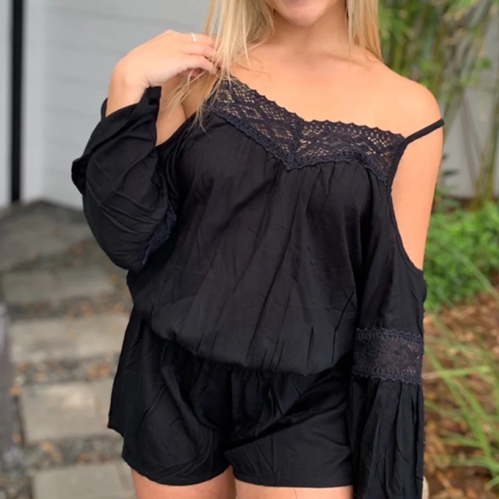Tiare Hawaii Zella Romper in Black